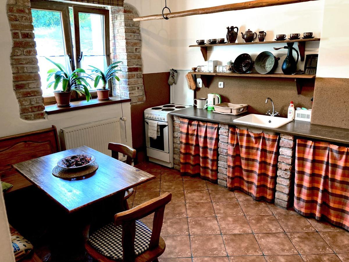 Apartmany Tones Hanusovice Екстер'єр фото